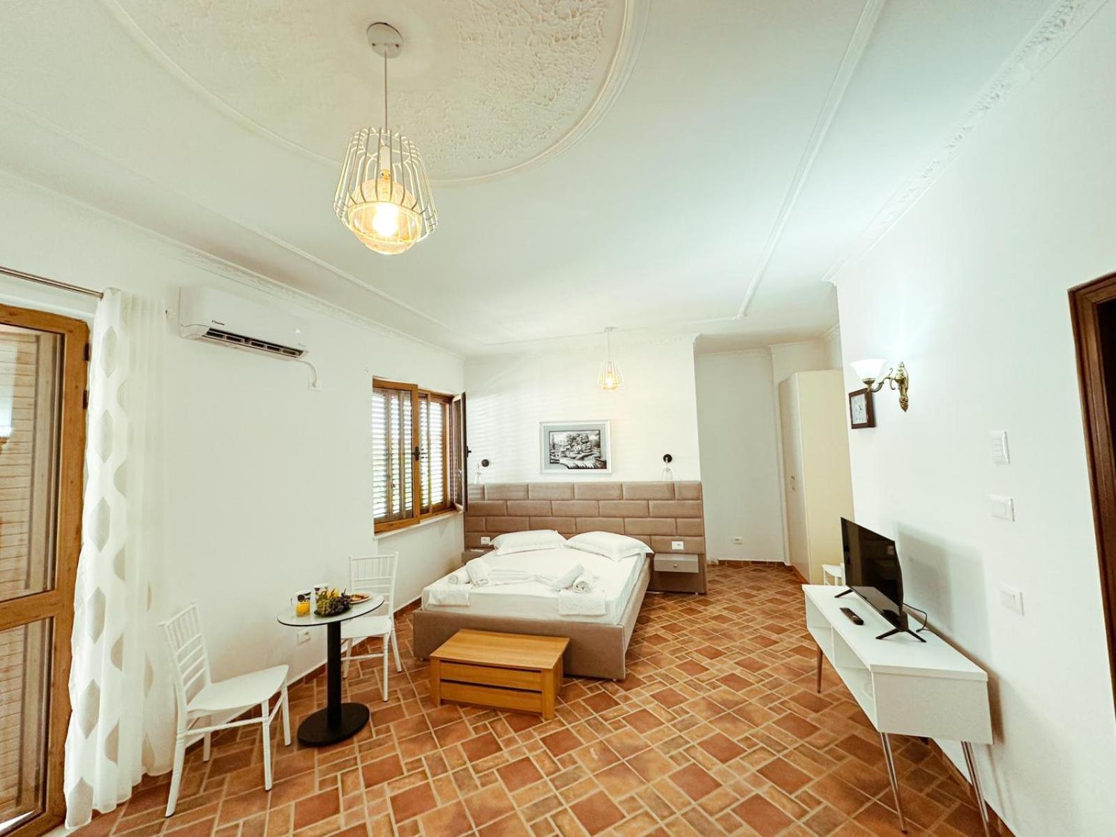 Vizion Hotel Shkodër Buitenkant foto